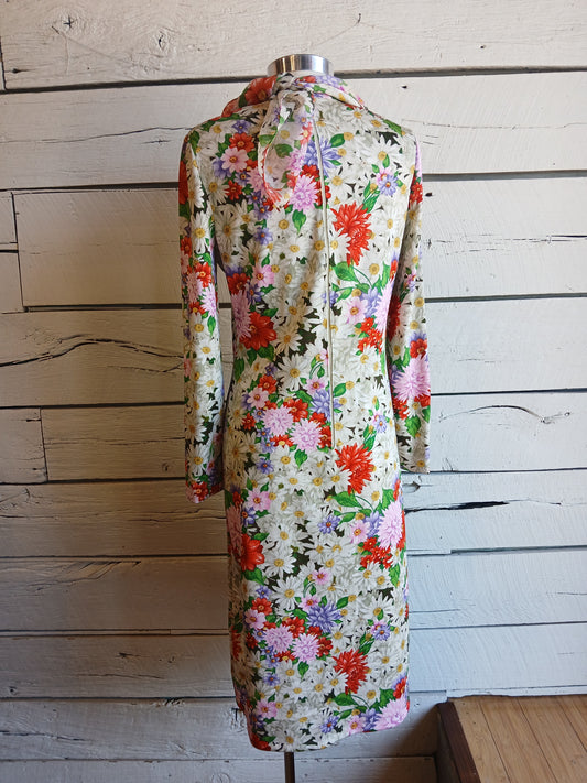 1970s Goldworm Floral Knit Dress with matching scarf