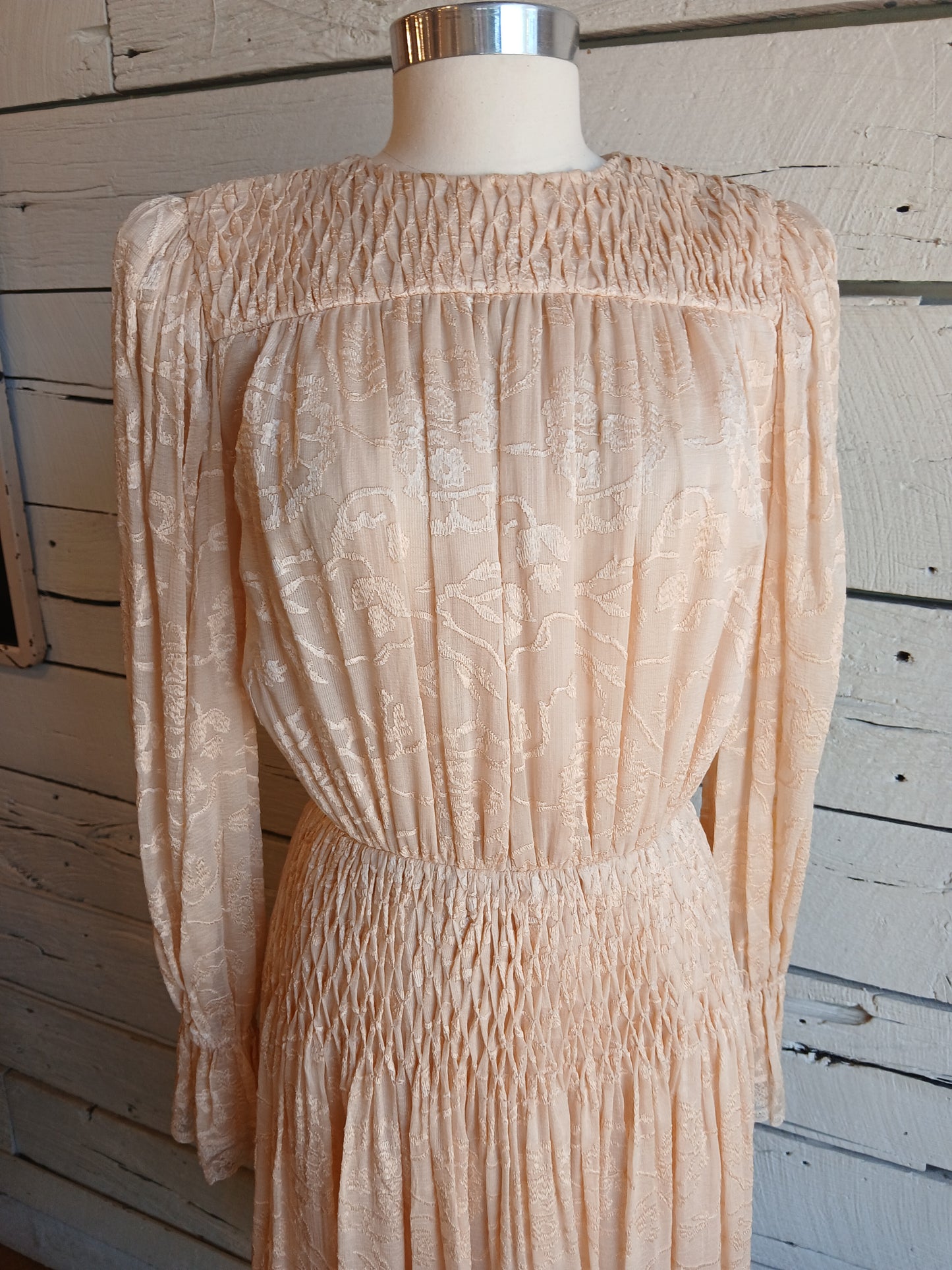 1980s Peach Oscar de la Renta Dress