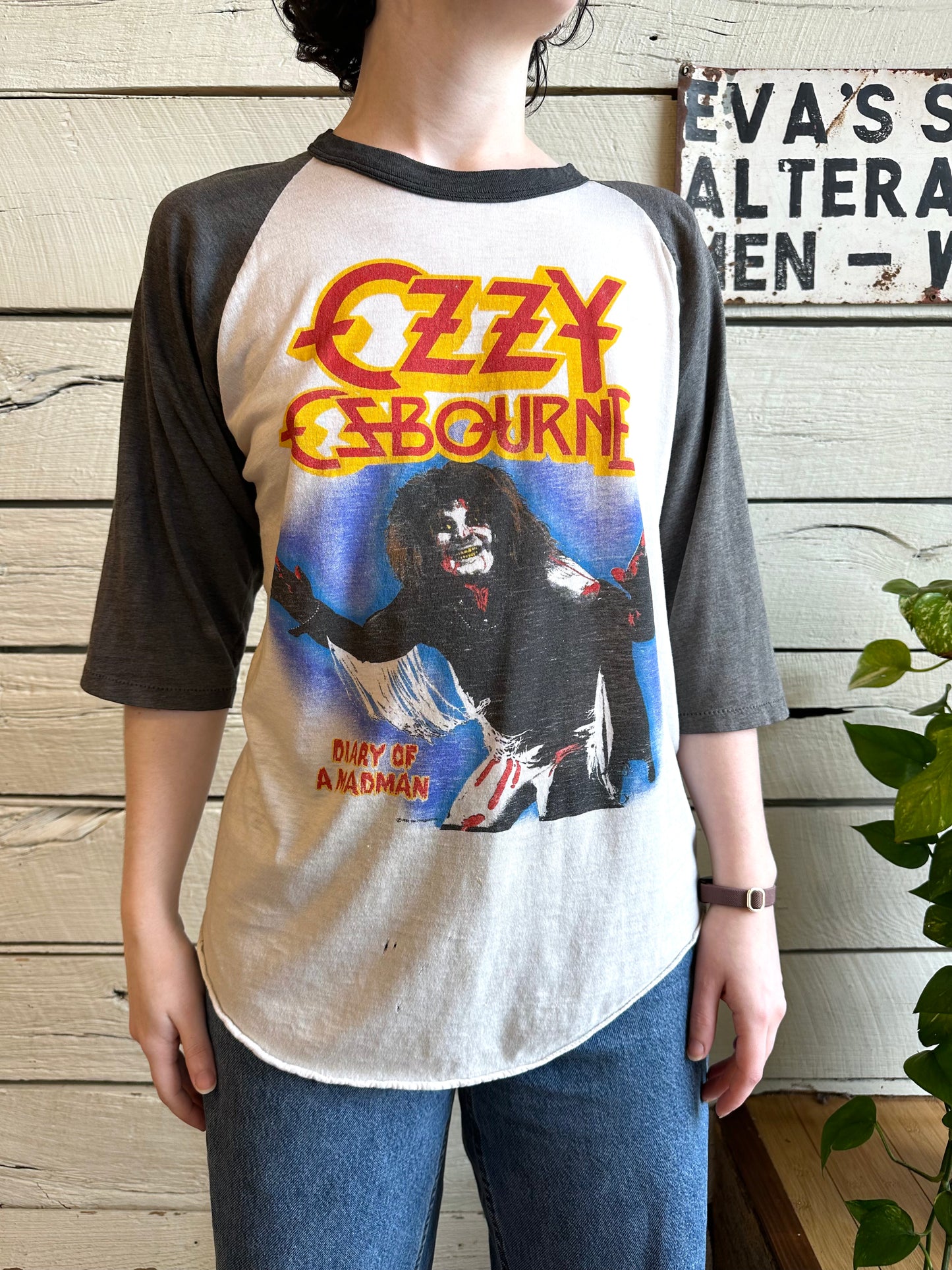 1981 Ozzy Ozbourne Diary of a Madman raglan