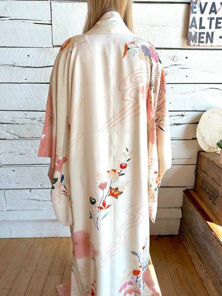 Vintage pink floral kimono