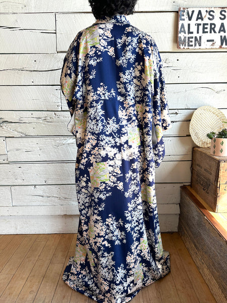 Vintage blue floral kimono