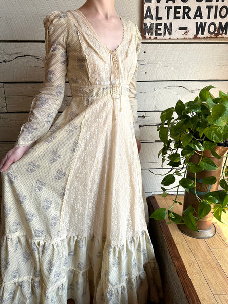 1970s Gunne Sax cream floral long sleeve dress