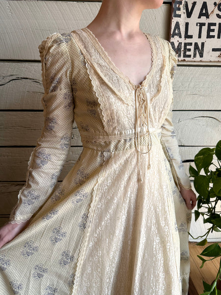 1970s Gunne Sax cream floral long sleeve dress