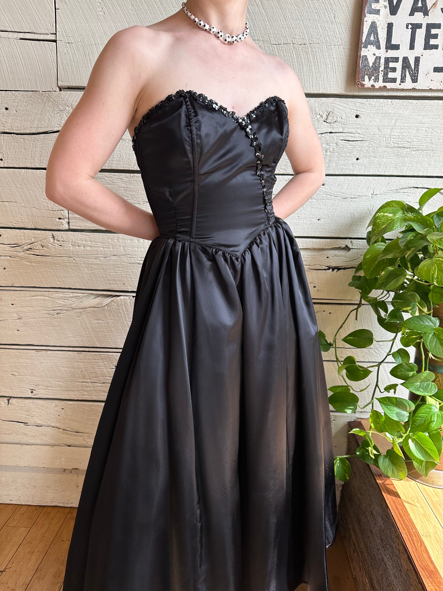 1970s/1980s Gunne Sax black gown