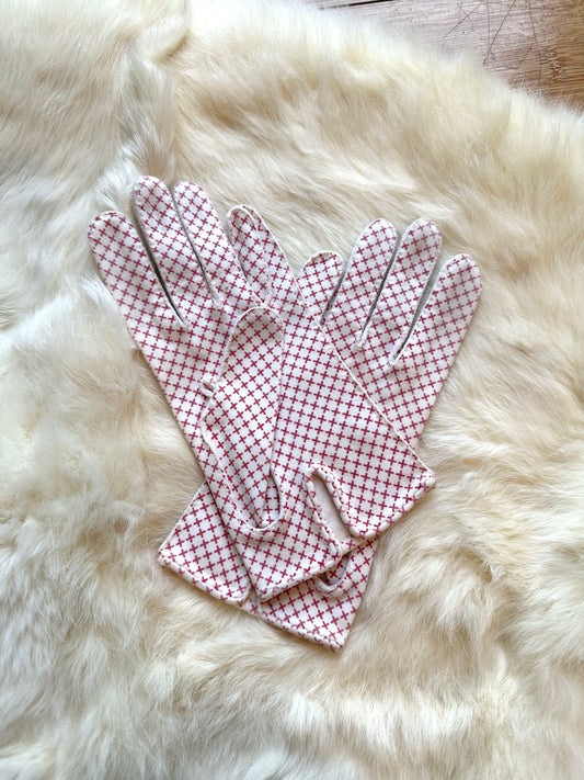 1950s/1960s red and white cross patterned gloves