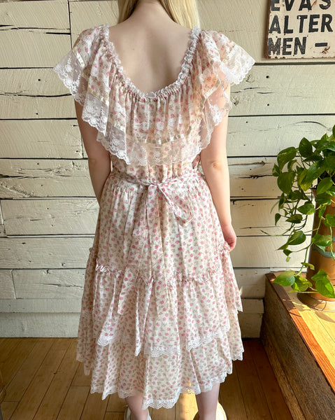 1970s Gunne Sax off the shoulder dress