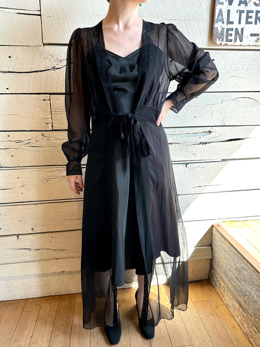 1940s nylon dressing robe