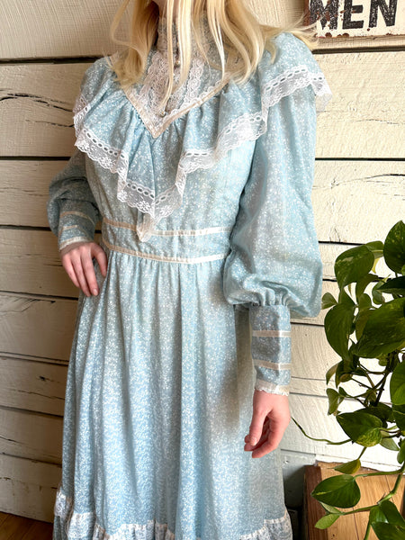 1970s Gunne Sax light blue long sleeve dress