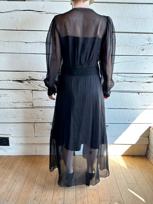 1940s nylon dressing robe