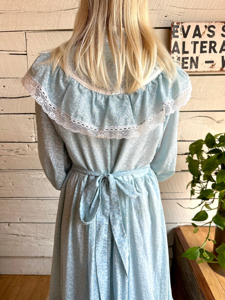 1970s Gunne Sax light blue long sleeve dress