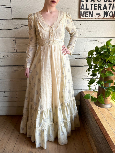 1970s Gunne Sax cream floral long sleeve dress