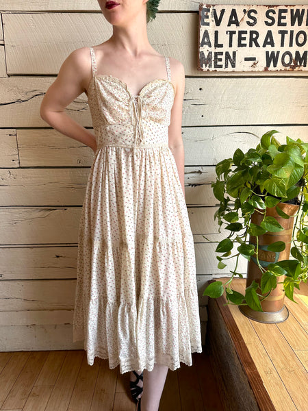 1970s Gunne Sax cream sleeveless floral dress