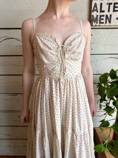 1970s Gunne Sax cream sleeveless floral dress