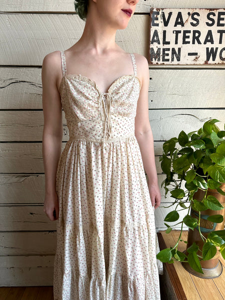 1970s Gunne Sax cream sleeveless floral dress