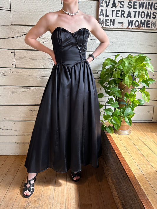 1970s/1980s Gunne Sax black gown