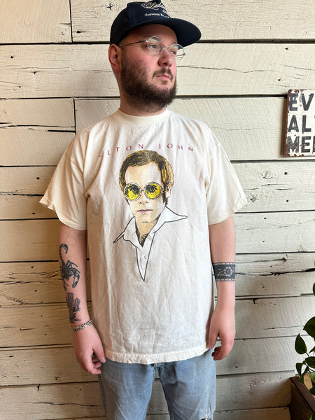 2002 Elton John t-shirt