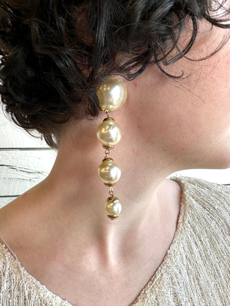 1980s faux pearl drop clip-on earrings