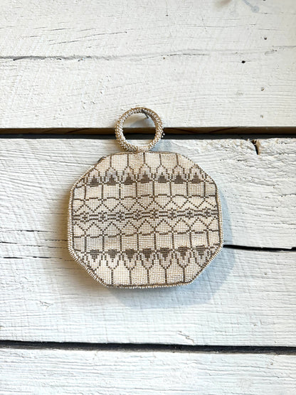 1940s off-white beaded bag