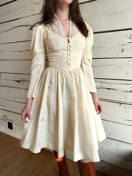 1980s Gunne Sax cream party dress